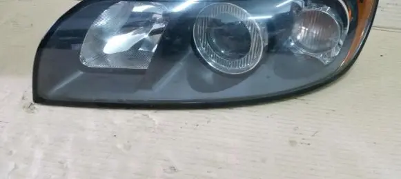 Volvo S40 Headlight/headlamp