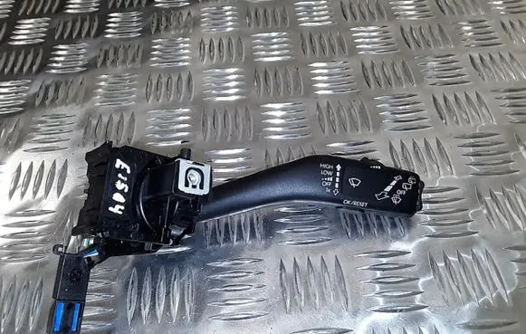 Volkswagen Golf VI Wiper switch 1K0953519J