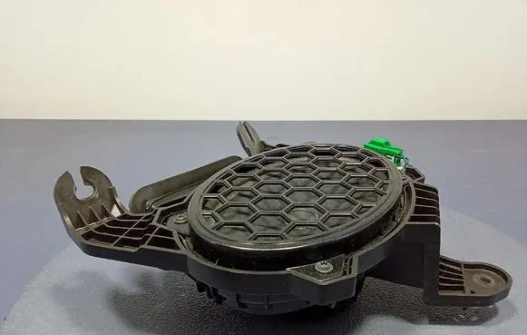 Ford Mustang I Subwoofer speaker LJ8T19A067AA