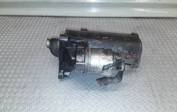 Renault Scenic II - Grand scenic II Starter motor D7R49 8200628426