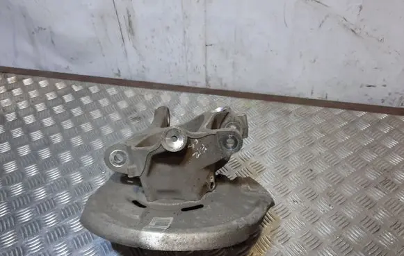 BMW 6 F12 F13 Rear wheel hub 6852893