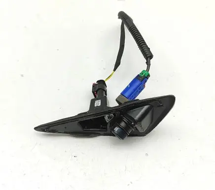 Tesla Model Y Side fender camera 182073500E