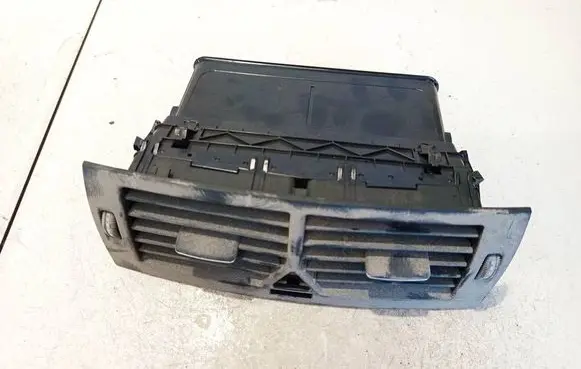 Dash center air vent grill