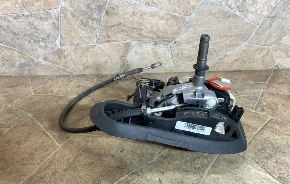 BMW 1 E81 E87 Gear selector 7603621