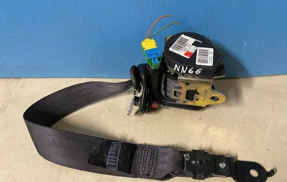 Volvo XC90 Third row seat belt 8626793