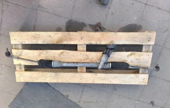 Volkswagen Polo V 6R Steering rack 47030364 6900002415 6C1423057P