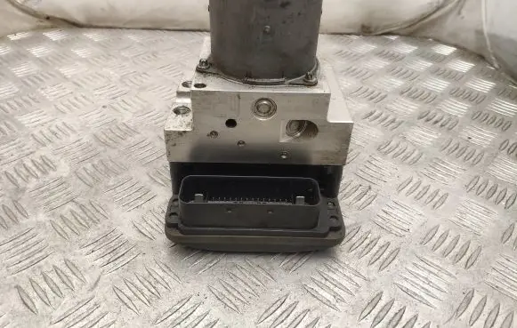 Mercedes-Benz E W211 ABS Pump A2114311712 0265960312