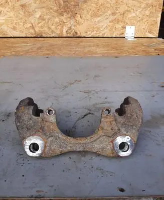 Volkswagen Transporter - Caravelle T5 Front Brake Caliper Pad/Carrier 