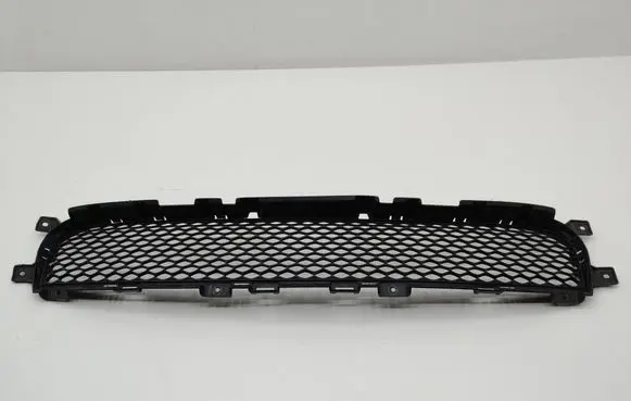 Dodge Durango III Front bumper lower grill 68320617AA