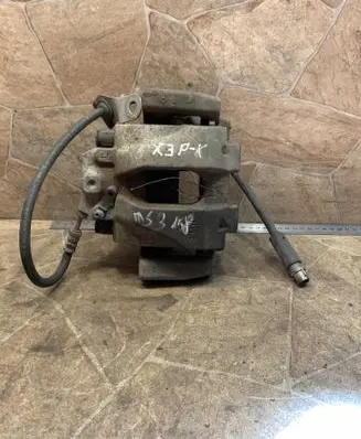 Front brake caliper