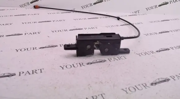 BMW X5 E53 Tailgate lock latch 8408963