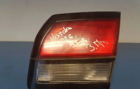 Mazda 626 Tailgate rear/tail lights 13261825