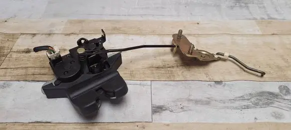 Hyundai Grandeur Tailgate/trunk/boot lock/catch/latch