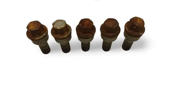 Audi Q3 8U Nuts/bolts 