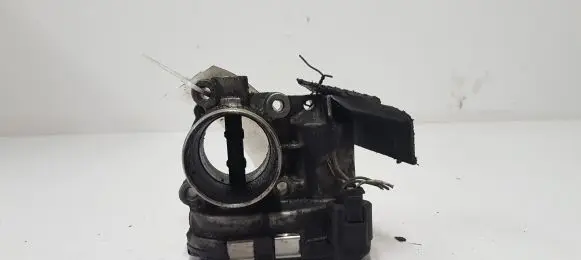 Renault Laguna III Throttle valve 0281002681 8200330812 8200330810