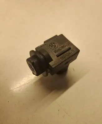 BMW 4 F32 F33 Air quality sensor 9240180 13242411