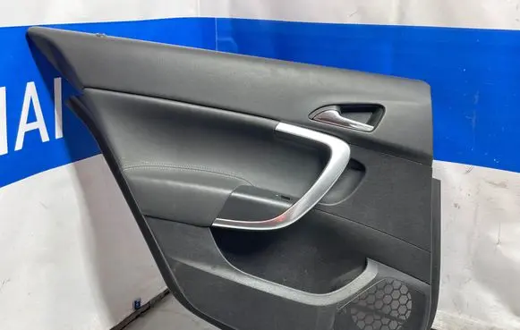 Opel Insignia A Rear door card panel trim 13327687