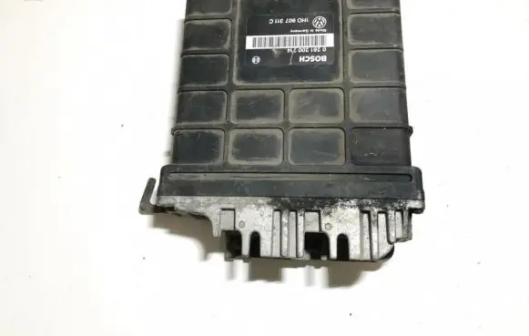 Volkswagen Golf III Engine control unit/module 0261200714 1h0907311c