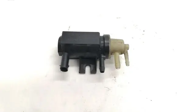 Mercedes-Benz C W204 Turbo system vacuum part A0071531428