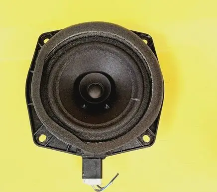 Mitsubishi Colt Front door speaker MN141417 EAS13P17A7