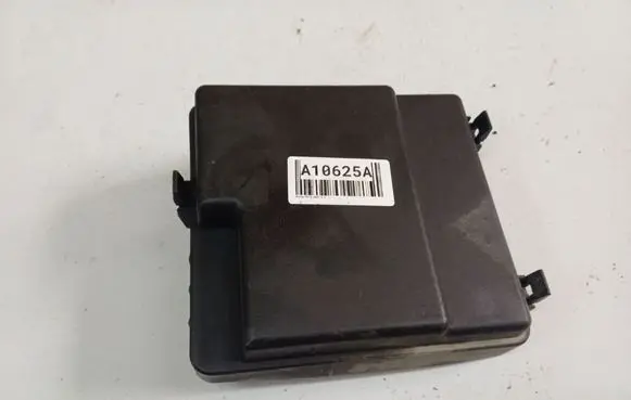Honda FR-V Fuse box cover 