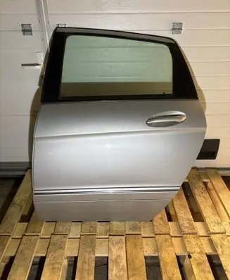 Mercedes-Benz B W245 Rear door 