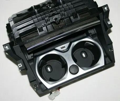 Cup holder front