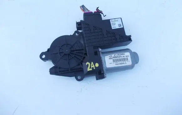 Volkswagen Polo Front door window regulator motor 6Y2959802