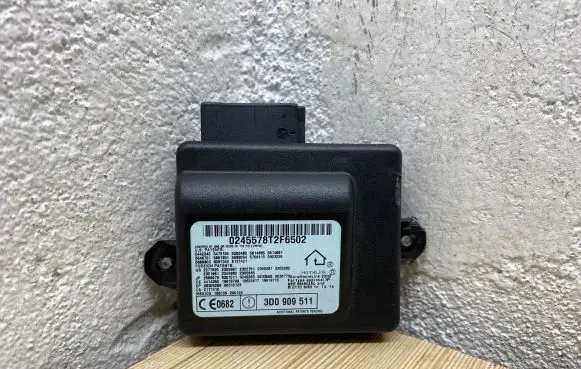 Volkswagen Touareg I Other control units/modules 3D0909511
