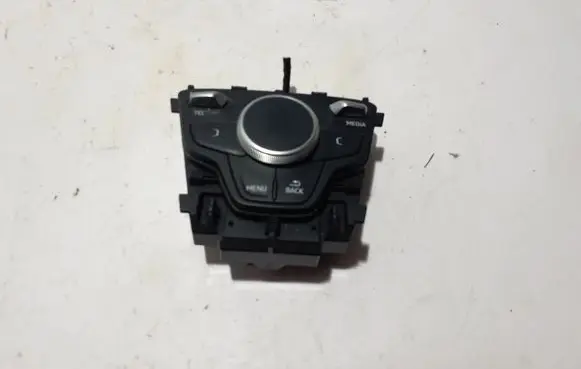 Multifunctional control switch/knob