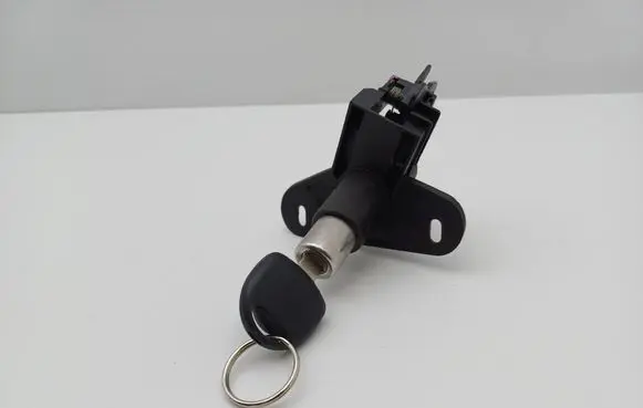 Opel Astra F Tailgate/trunk/boot exterior handle 