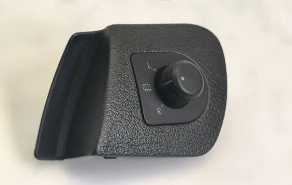 Skoda Octavia Mk1 (1U) Wing mirror switch 1U1867185B