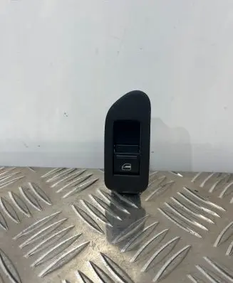 Volkswagen Golf VI Electric window control switch 5K4868346