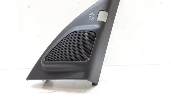 Volvo V70 Front door speaker 30781068
