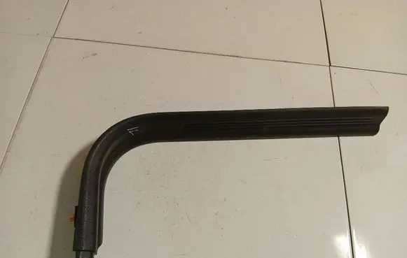 Volvo V50 Front sill trim cover 8641784LH