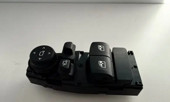 BMW 4 G22 G23 G24 G26 Electric window control switch 6809279 L50597 111221