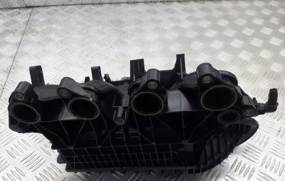 Skoda Roomster (5J) Intake manifold 03F145749B