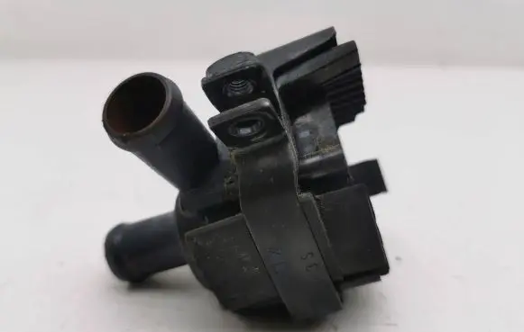 Audi A7 S7 4G Electric auxiliary coolant/water pump 4G0133567B