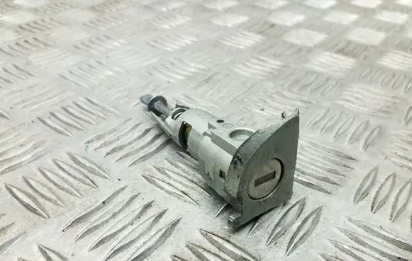 Skoda Superb B6 (3T) Front door lock (next to the handle) 3T0837168B