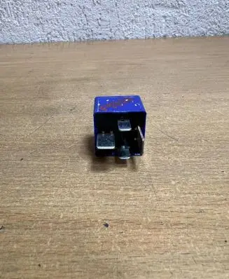 Renault Megane II Other relay V23136J4X60 F4767