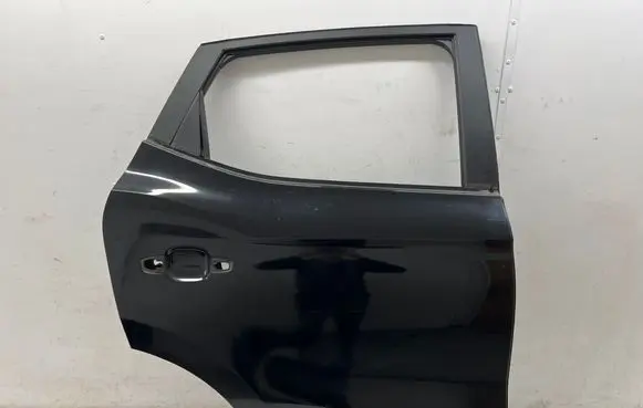 MG ZS Rear door 10322168