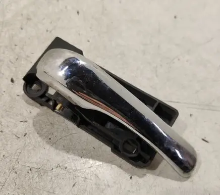 Alfa Romeo 156 Rear door interior handle A739