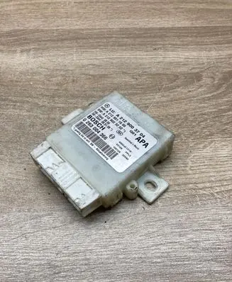 Mercedes-Benz E W212 Parking PDC control unit/module A2129003704 0263004366