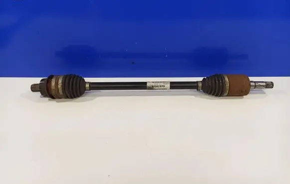 Rear driveshaft