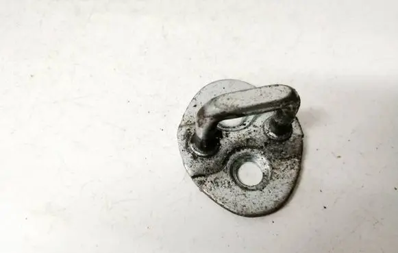 Lexus IS 200-300 Front door lock loop/hook striker 