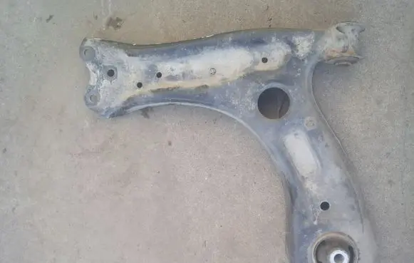 Seat Toledo IV (NH) Front lower control arm/wishbone