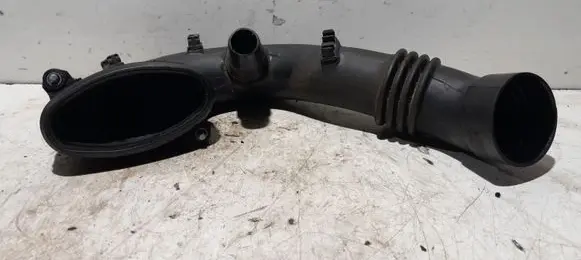 BMW 3 E90 E91 Air intake hose/pipe 7790552
