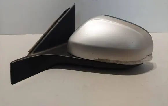 Front door electric wing mirror