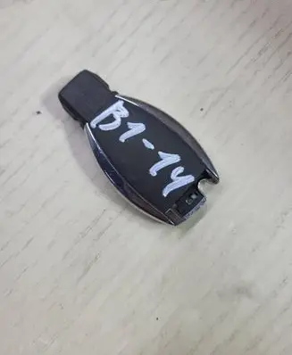 Mercedes-Benz C W204 Ignition key/card 