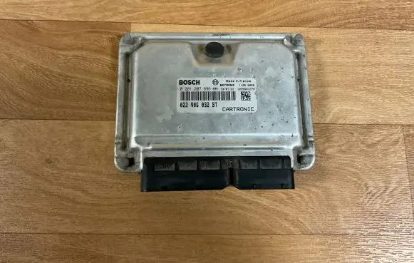 Porsche Cayenne (9PA) Engine control unit/module 022906032BT 1039S01279 0261207696